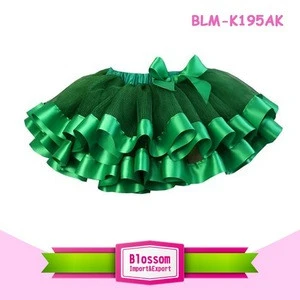 Xmas Kids Chiffon Fluffy Tulle Pettiskirt Red Christmas Baby Girls Tutu Skirt With Green Ribbon Trim