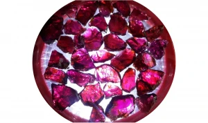 Garnet gem quality raw rough A grade