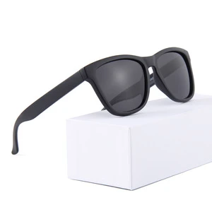 2019 europe cheap wholesale stock plastic sun glasses custom sunglasses no minimum