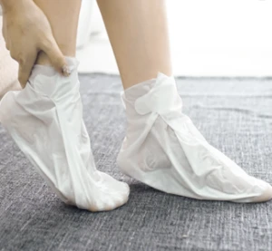 2020 hot sell OEM Feet care  foot peel spa socks exfoliating foot peel mask