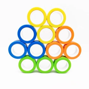 2020 New design fast shipping relieve stress educational toys magnetic spinner finger rings