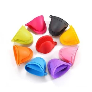 42G Heat Resistant Mini Silicone Pinch Oven Mitts for Pot or Kitchen use as Potholder or Baking Holder