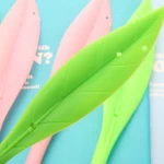 Creative minimalist leaf shape black gel pen small fresh soft glue leaf water-based pen student school supplies