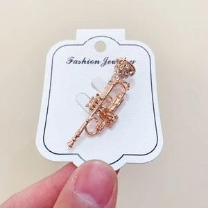 New Design Brass Trumpet Musical Instrument Style Musician Pin/Brooch Shiny Rhinestone Lapel Badge Holder For Party