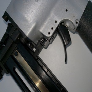 Pneumatic Nail Gun Heavy Wire Stapler 7/16 Medium Crown Framing Nail Gun 2238