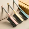 Queen bed brush Household bed sofa dust brush Cleaning artifacts Bedroom long handle soft hair plastic bed brush