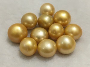 South Sea Loose Pearl Size 12.5-13 Golden Color Button Shape