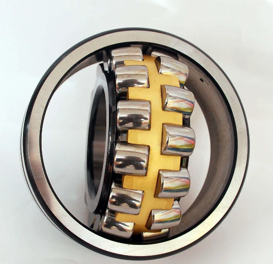 stock  Factory Specializing in the production of Single Row radial clearance spherical roller bearing 22220 E EK C3 W33