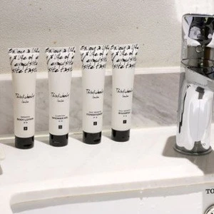 The British brand Thinkubody hotel traveling spa hotel soap and shampoo