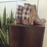 Women Retro Tassel Side Checked Back Zipper Chunky Boot