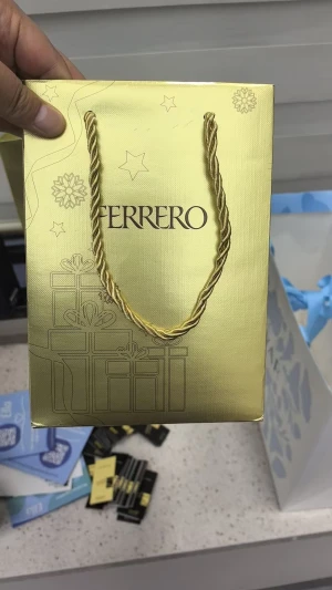 Small Packaging Bags for Cosmetic Products