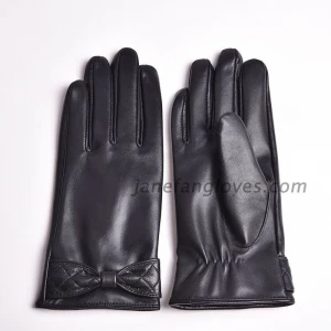 Wholesale sheepskin leather gloves winter touch screen gloves for ladies﻿