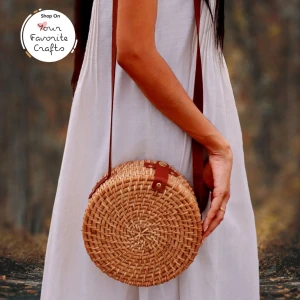 Handwoven Round Rattan Bag – Women Leather Buckle Crossbody Wicker Shoulder Bag