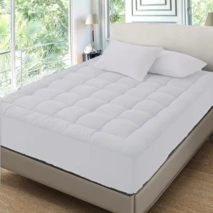 Hot-selling cross-border 450gsm checkered quilted mattress cover, solid color, comfortable and skin-friendly, cozy for