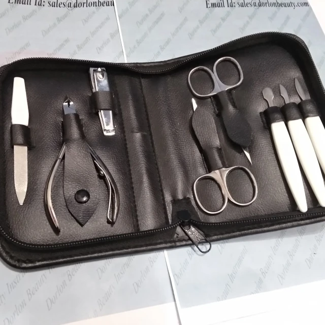 8pcs Manicure Pedicure with Nail Clippers Travel Case Bag