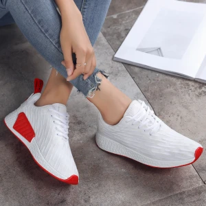Beautiful and Practical Fastener Light Highway Running Shoes Womens White Sports Shoes