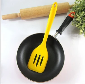 food grade Silicone shovel Cooking shovel,3-hole,drain spade Kitchen tools candy colors