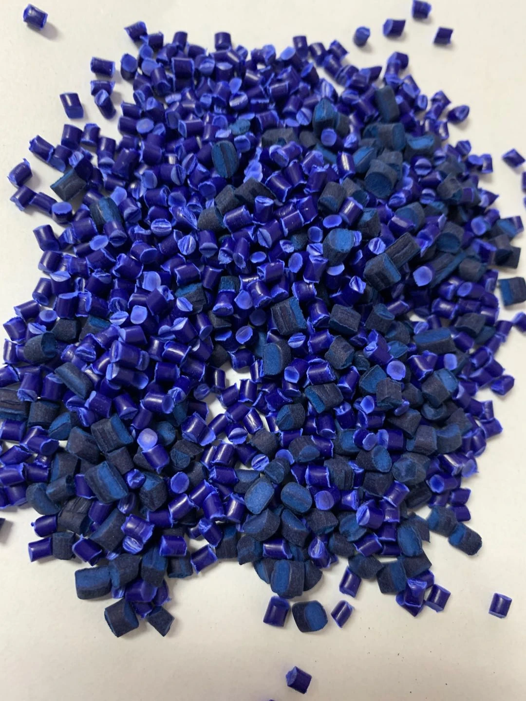 HDPE plastic raw material price/blue HDPE masterbatch