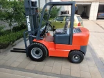 Leeheey forklift truck diesel 1.5 ton mini forklift for sale