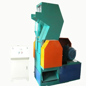 SWP300 PET bottle plastic crushing machine with capacity 200kg/h