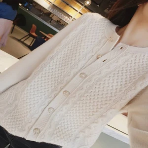 2021 high quality RWS GRS Classic Pain Ladies Knitted Sweater Cardigan With Thick Needle And Single Side Cardigan Sweater Women