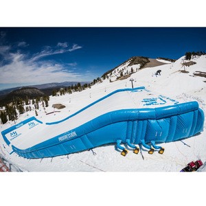 Big inflatable BMX landing airbag ramp on sale for outdoor skiing stunt landing challenge