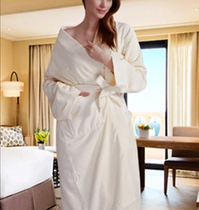 Cotton bathrobe custom pocket embroidered LOGO star hotel men and women common bathrobe pajama manufacturers direct supply