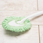 Duster with detail brush