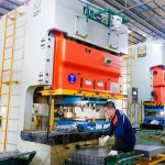 kinglan 30ton high precision led bulb punching machine with overload