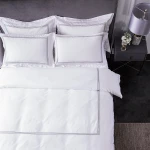 Luxury 100% cotton bed sheet bedding sets embroidery 3 line hotel Duvet cover