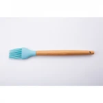 Wholesale Silicone Kitchen Utensils with Wooden Handle for Storage Bucket 11 Pieces Non-stick Shovel Kitchenware Cooking Set