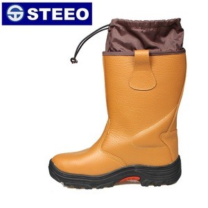 Winter cold resistant woolen inner with cover tie safety boots shoes