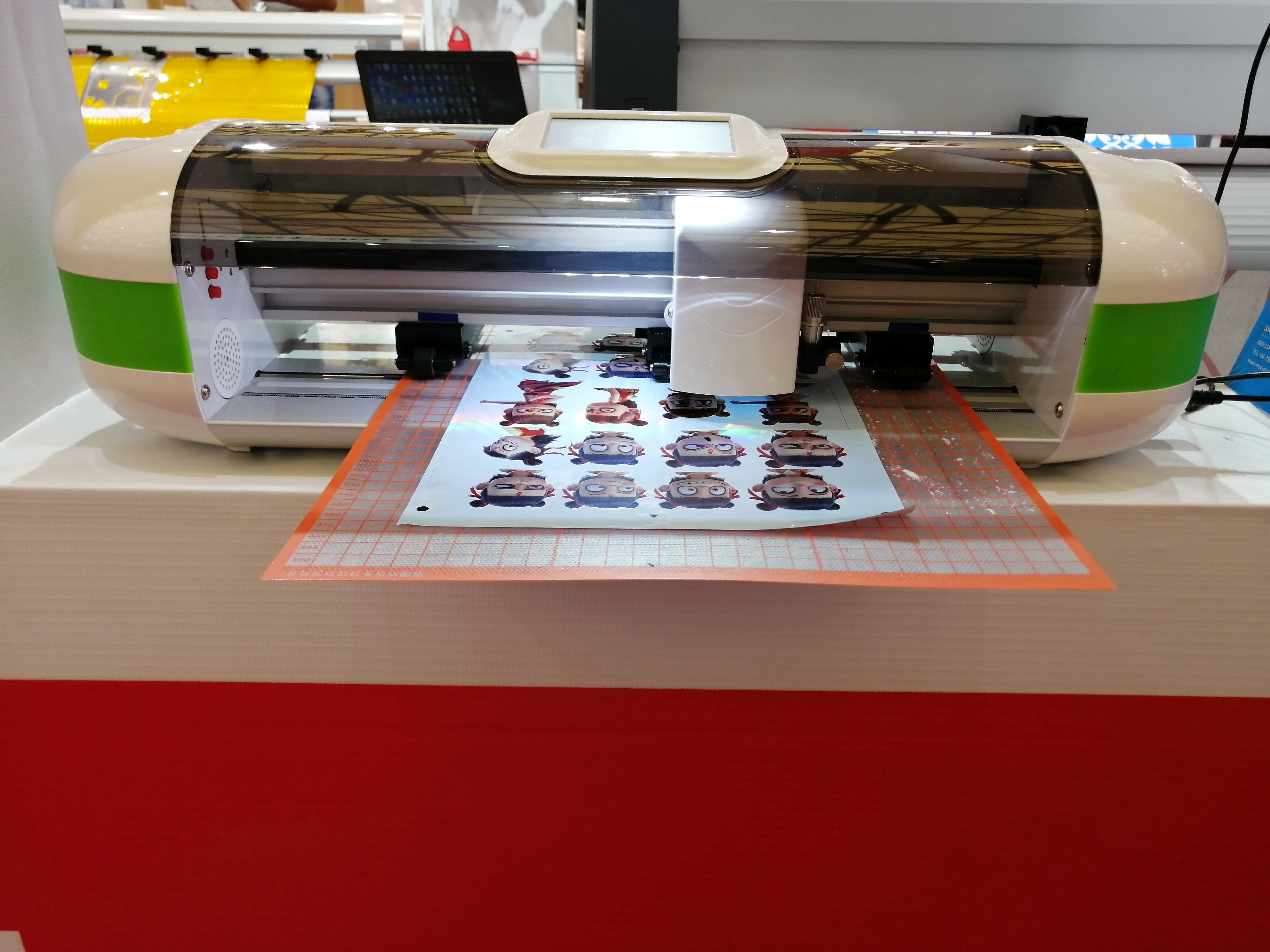 A3/a4 size  430mmCar sticker self-adhesive vinyl printing film cutting plotter with camera contour auto cut funtion