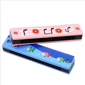 Children&#39;s enlightening musical instrument kindergarten students with wooden 16 mouth double row can play harmonica