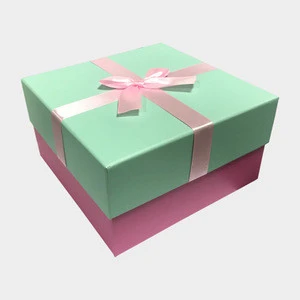 Free stocked sample custom paper gift box