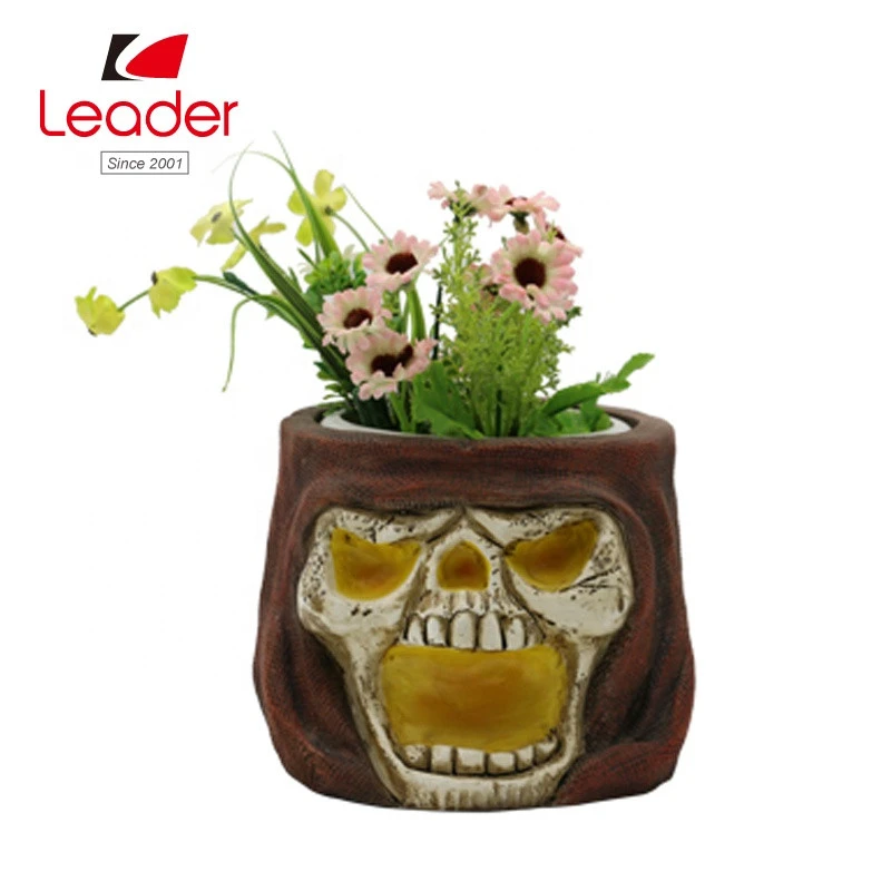 Handpainted  resin planter  Halloween skull flower pot