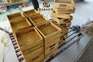 High quality rattan storage baskets for laundry basket with lid for home (made in Vietnam) Model number: RB4-04