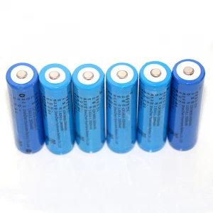 IEC62133/CB/KC 3.7v 2900mah 3000mah 3200mah 3300mah 3500mah rechargeable cylinder 18650 lithium ion battery for led light