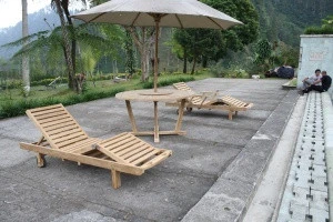 Indonesia Modern Outdoor Furniture Teak Wooden Sun Lounger