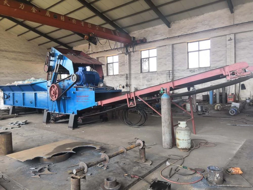 Large scale PP PE crushing machine/durable plastic crusher widely used in different materials