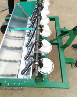 New design garlic seeder/garlic planting sowing machine/dry garlic planter with low price