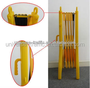 Road traffic expandable barrier/traffic safety barricade Black &amp; Yellow