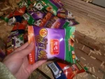 Volume automatic puff snacks food packaging machine made in china