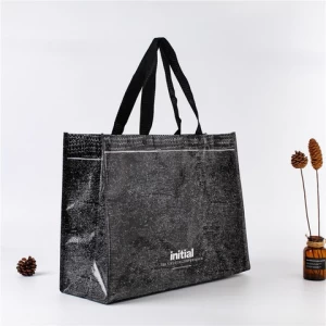 Wholesale Fashion Eco-friendly Customized Packaging Bag PP Woven Laminated Printable Logo Clothes Shopping Tote Bag
