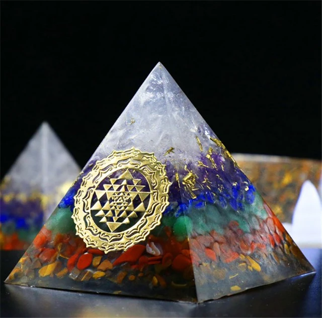 Wholesale natural gravel seven chakra resin pyramid crystals healing stones folk crafts home decoration