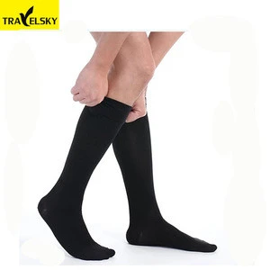 China Flight Sock Manufacturer Custom Bamboo Fiber Knee High Unisex Silk Foot Cute Compression Sock Travel