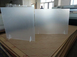 Clear acrylic table shield with leg protective table stand for counter cashier restaurant glass plexiglass acrylic sneeze guard