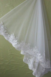 Pearl beaded bridal wedding small lace trim material ivory long bridal veil and comb