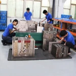 Plastic car bumper injection mould machine produce plastic rivet injection mold