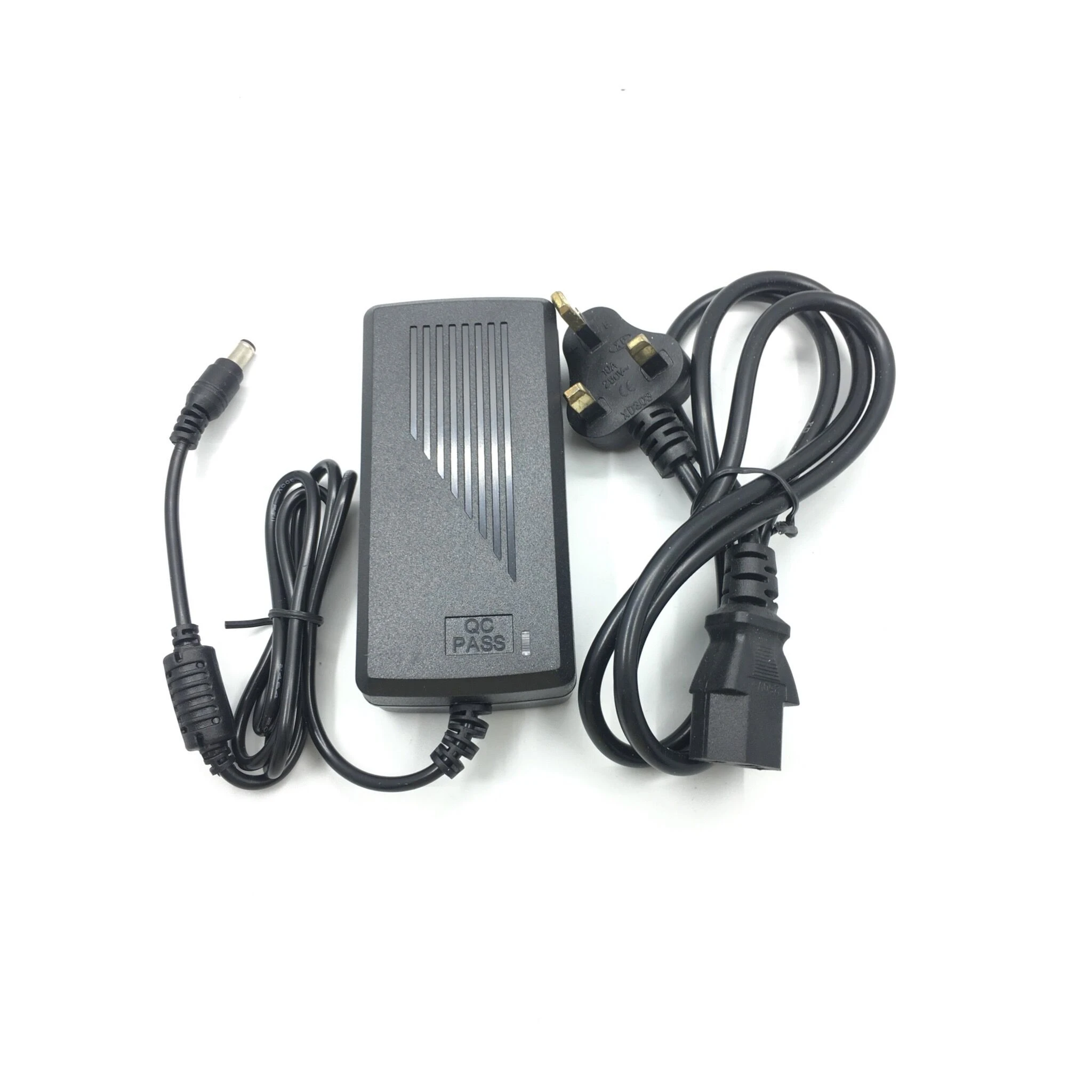 UK Plug 3 Pin DC 12V 5A 60W laptop power adapter for led light strip